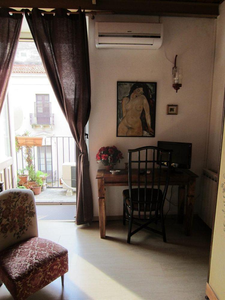 Bed and Breakfast I Vespri Katania Zewnętrze zdjęcie