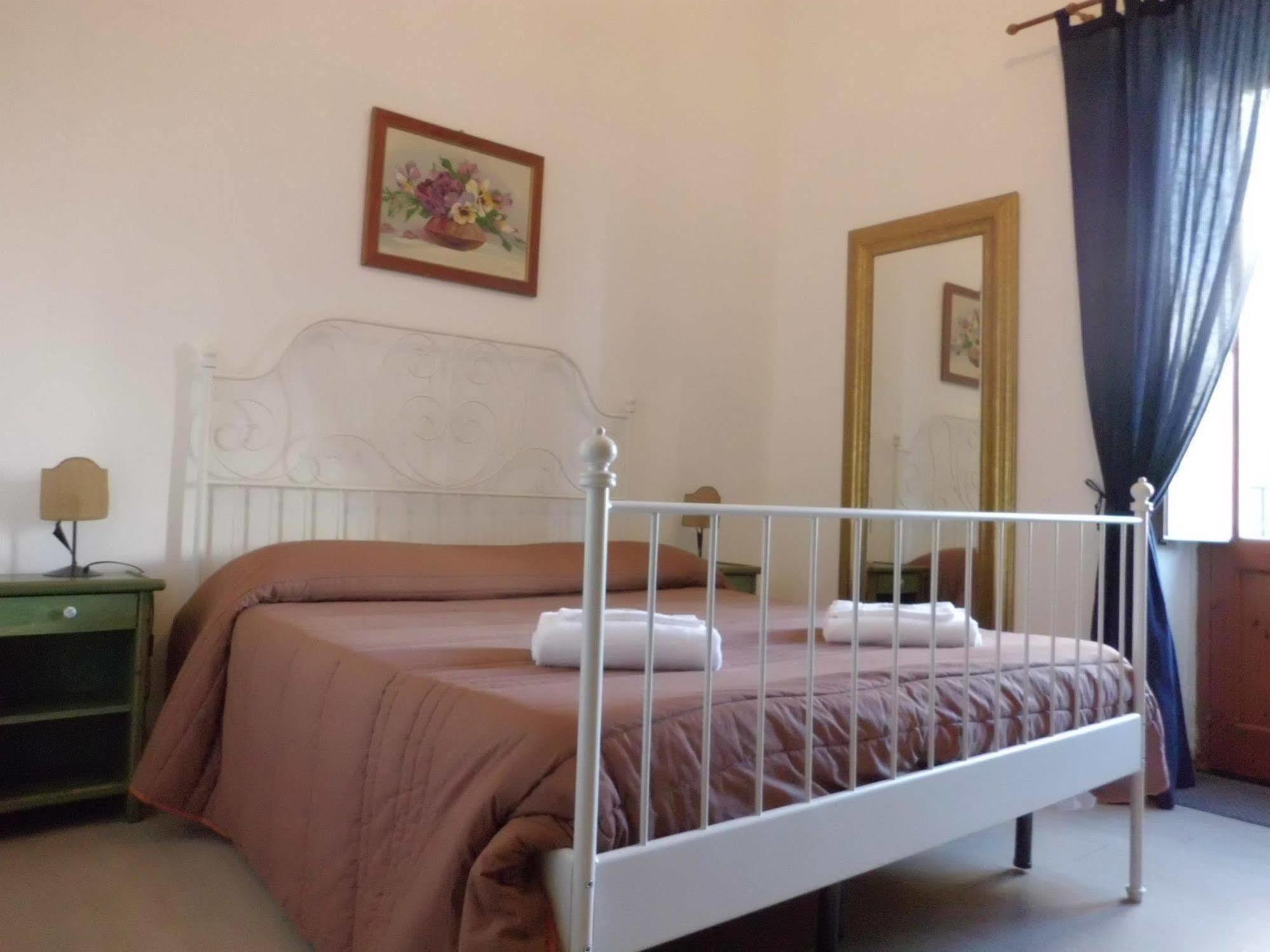 Bed and Breakfast I Vespri Katania Zewnętrze zdjęcie