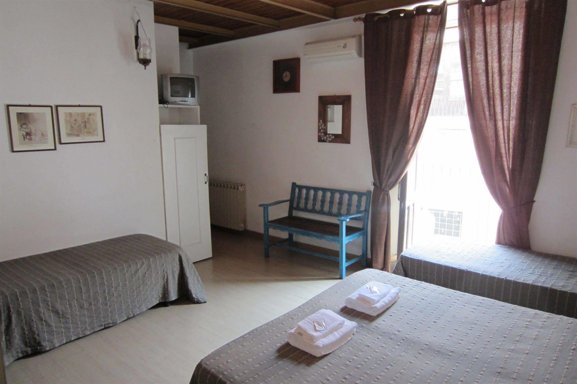 Bed and Breakfast I Vespri Katania Zewnętrze zdjęcie